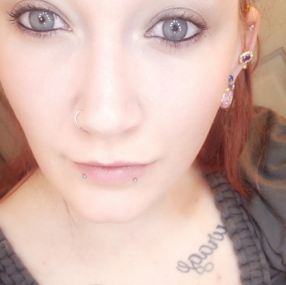 Meet your Posher, Dawn - Picture 1 of 1